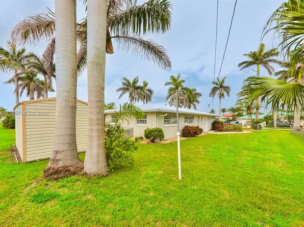 450 Bayshore Dr, Cape Coral, FL 33904