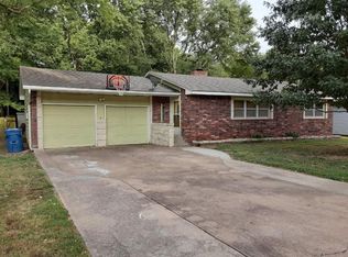 203 Warwick St, Coffeyville, KS 67337