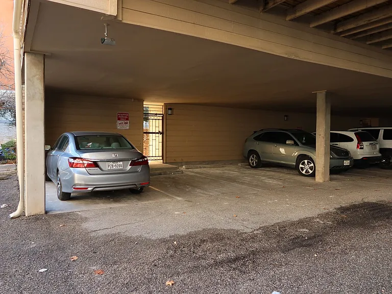 2210 Pearl St #303 — Photo 22