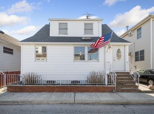 5 Ira Ct, Brooklyn, NY 11229