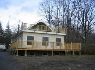 52 Chestnut Ln, Newburgh, NY 12550