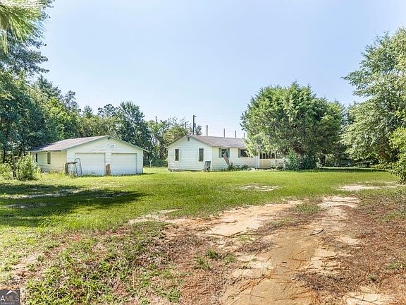 3rd image of 4614 Fulton Mill Rd