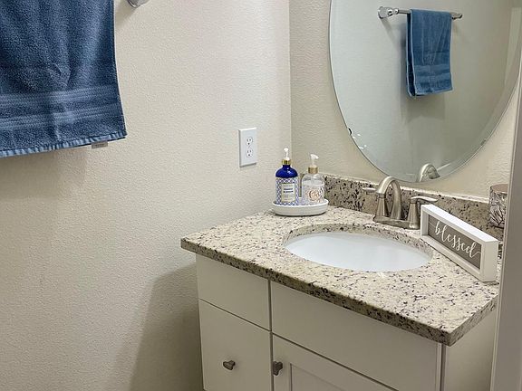 4th image of 3806 Grassland Dr