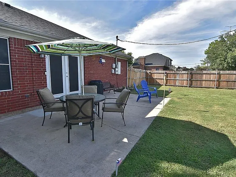 6323 Brookbriar Ct — Photo 32