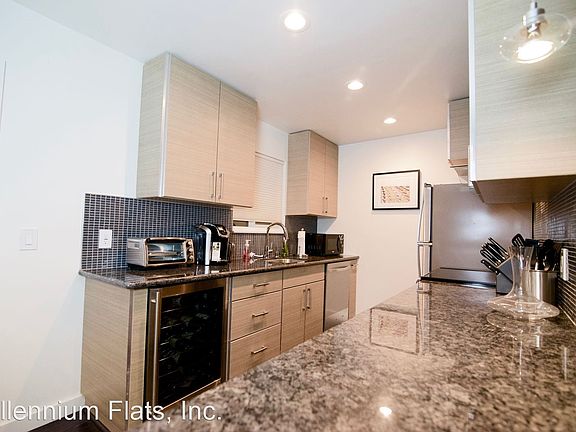 2nd image of 20 Hobart Ave #6