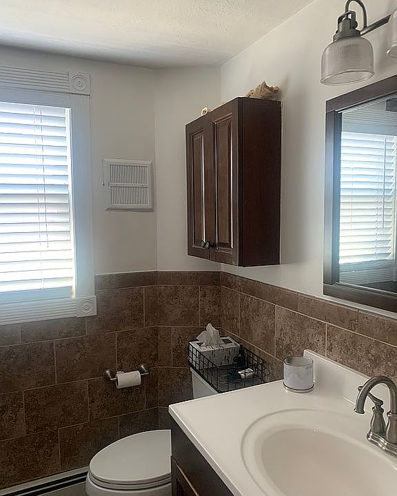 One of the 2 baths -2nd fl