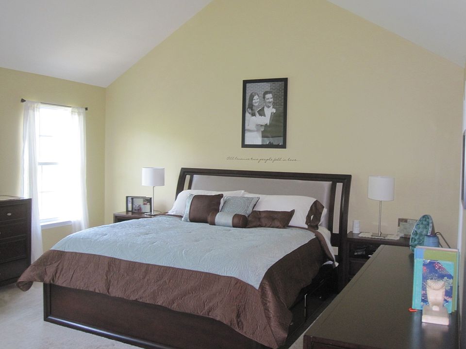 105 Highlands Blvd, Easton, PA 18042 Zillow