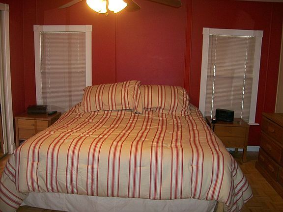 Master Bed 1