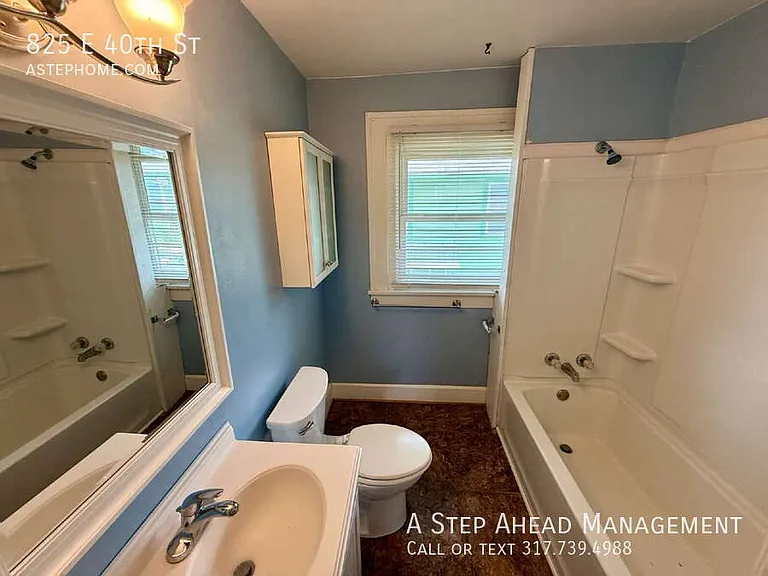 825 E 40th St — Photo 10