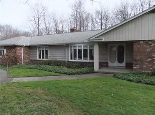 1941 Chartley Rd, Gates Mills, OH 44040