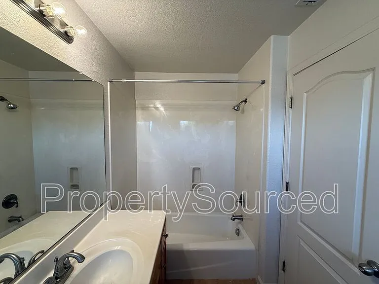 1688 Gathering Ln — Photo 42