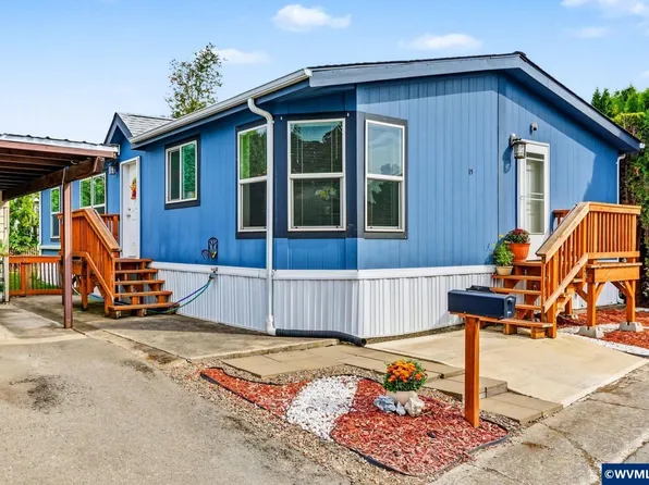 141 S 17th St #15, Independence, OR 97351