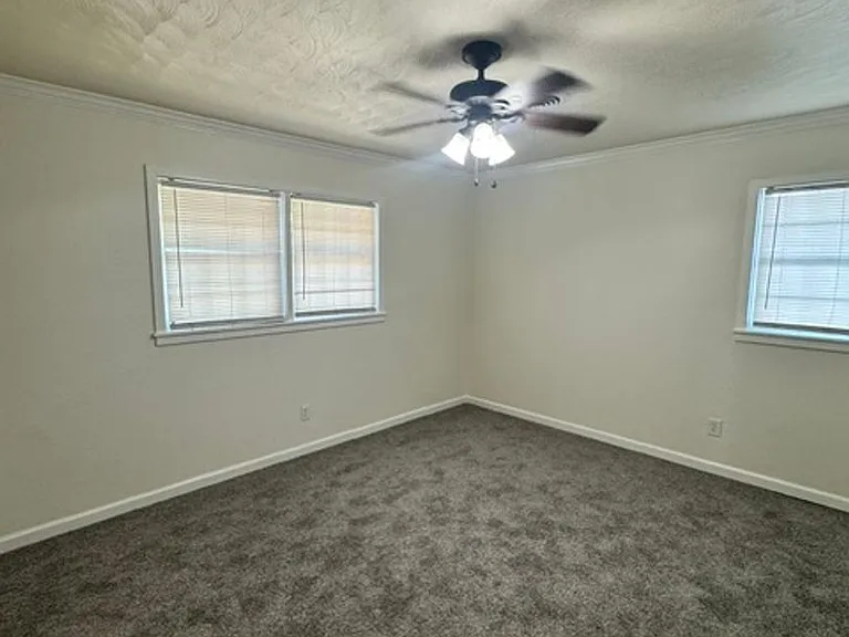 2601 Hollis Dr — Photo 11