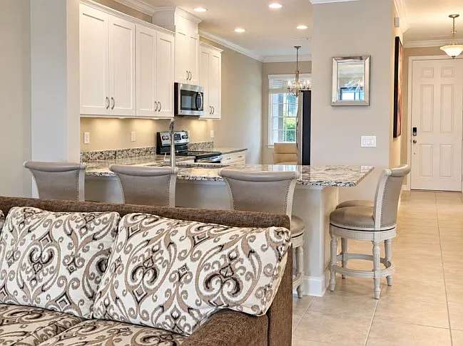 2 bed, 1670 sqft, $9,500 — Photo 3