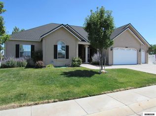 1126 Dixie Ln, Fernley, NV 89408