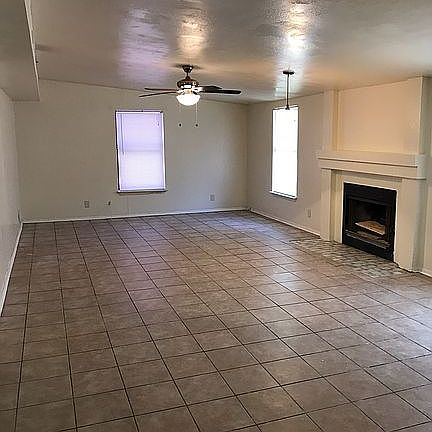 2nd image of 5011 Village Row