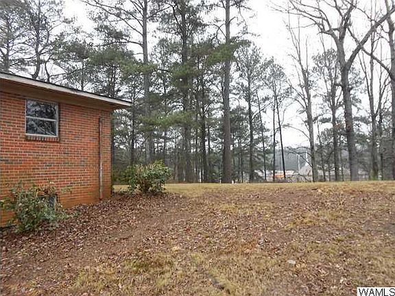 4th image of 4000 Woodland Forrest Dr