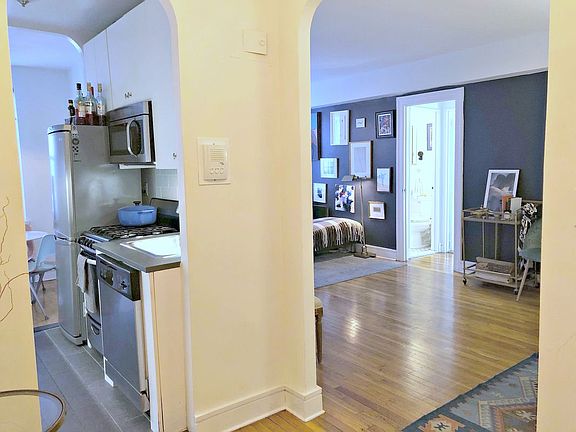 5th image of 780 Greenwich St APT 3K