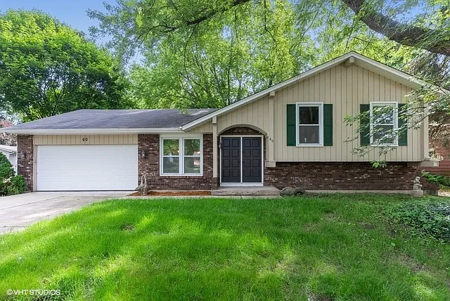 60 Devonshire Cir photo 1