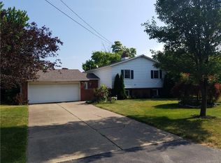 463 Cherry Ln, Lewiston, NY