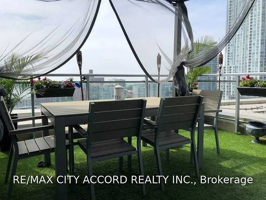 3 bed, $4,900 — Photo 3
