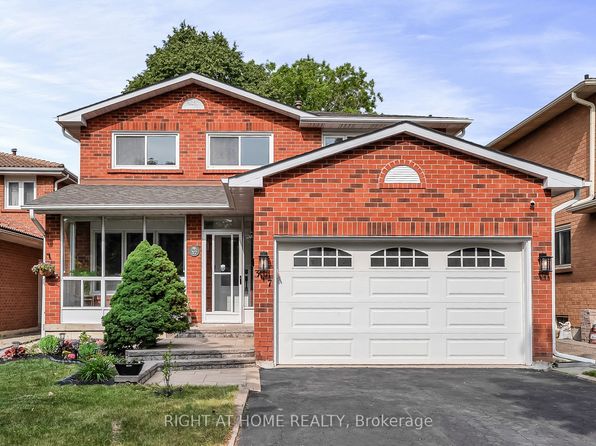 317 Atha Ave, Richmond Hill, ON L4C 6A8
