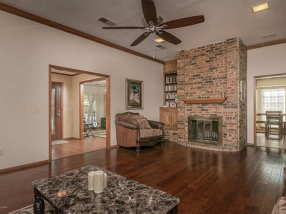 3rd image of 6416 Mooregate Dr