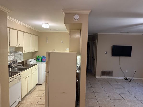 (undisclosed Address)