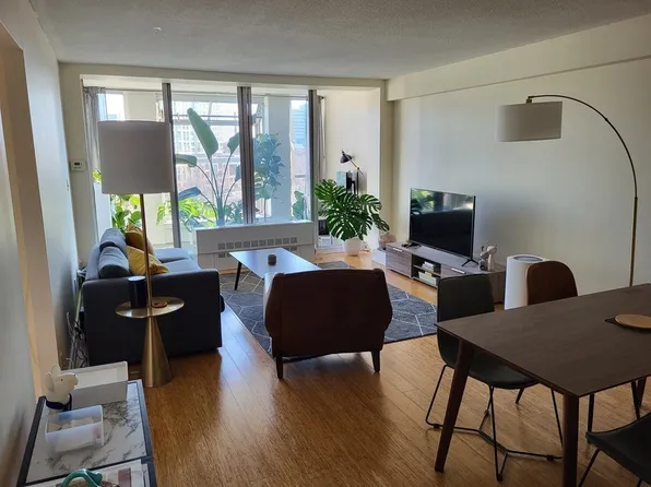 33 Pond Ave APT 915, Brookline, MA 02445