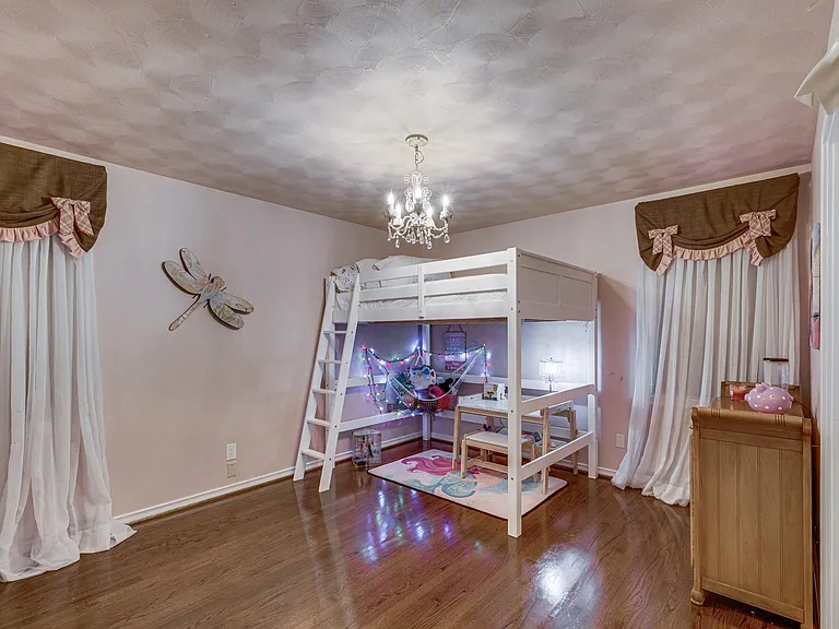 8411 Swift Ave — Photo 21