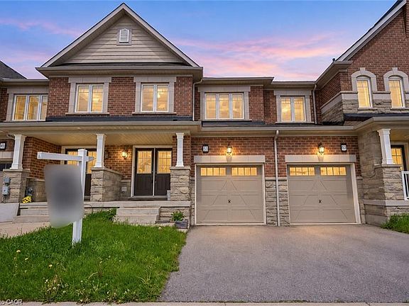 2nd image of 457 Queen Mary Dr