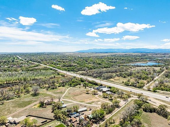 4th image of 5 Meadow Valley Blvd