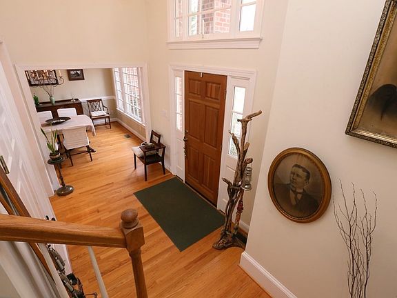3rd image of 119 Berwick Pl