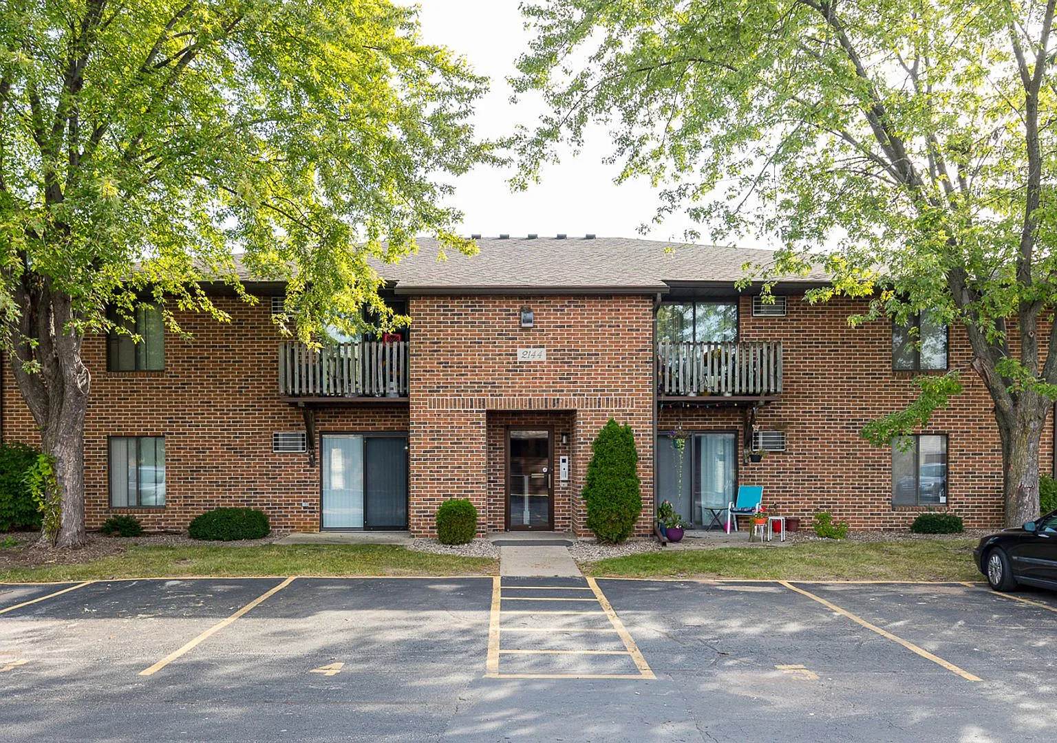 Shadow Creek Apartments — Photo 2