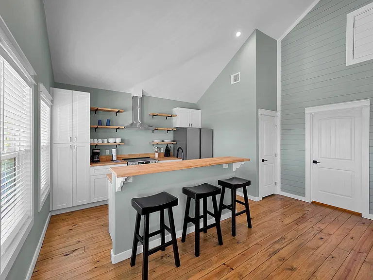 1032 Sunset Cir W — Photo 22