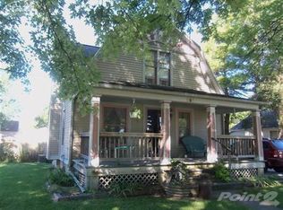 207 N Main St, Chesaning, MI 48616