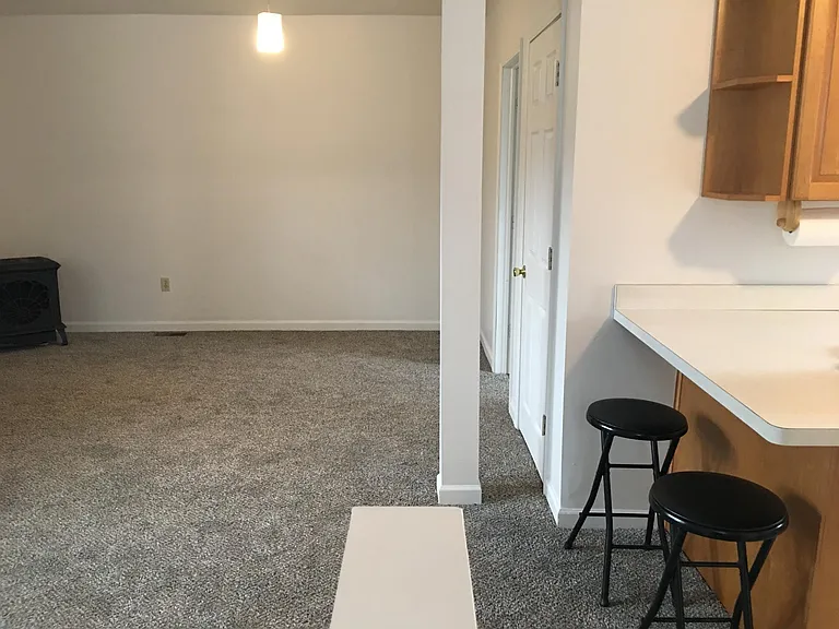 22 Van Buren St #3 — Photo 7