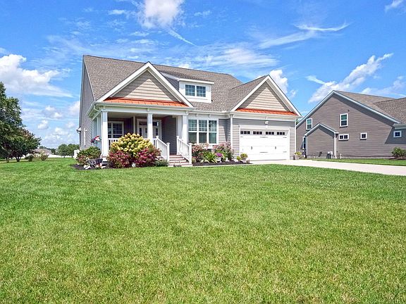 2nd image of 15377 Cantwell Ct