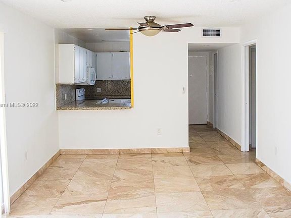 2nd image of 1777 Michigan Ave APT 302