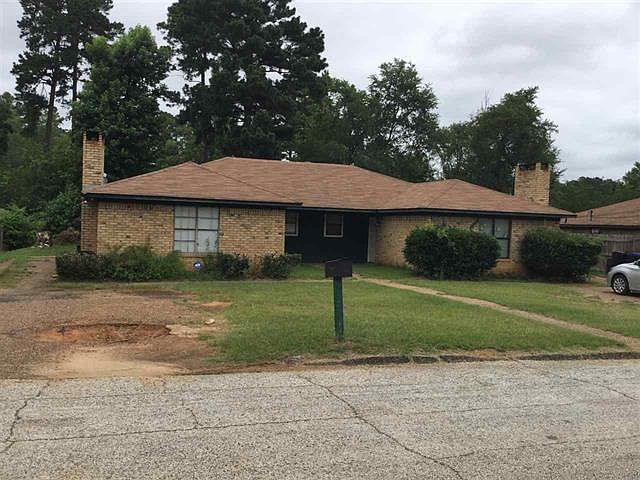 1st image of 315 Nikki Dr