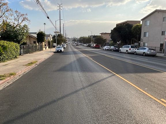 5th image of 1258 N Virgil Ave