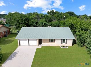111 E Hogan Dr, Copperas Cove, TX 76522