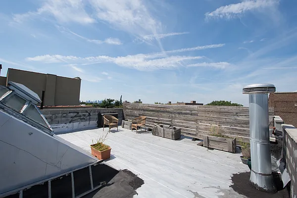 Rented by Brick&Mortar | media 34