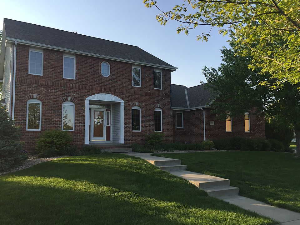 1st image of 8008 Eastwood Ct