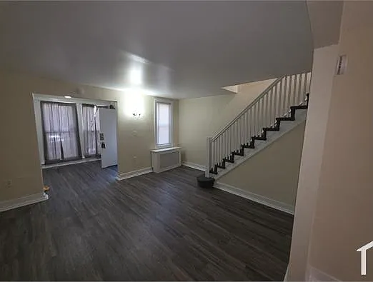 3 bed, 1100 sqft, $1,700 — Photo 3