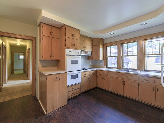 4th image of 2301 Garfield St NE #2