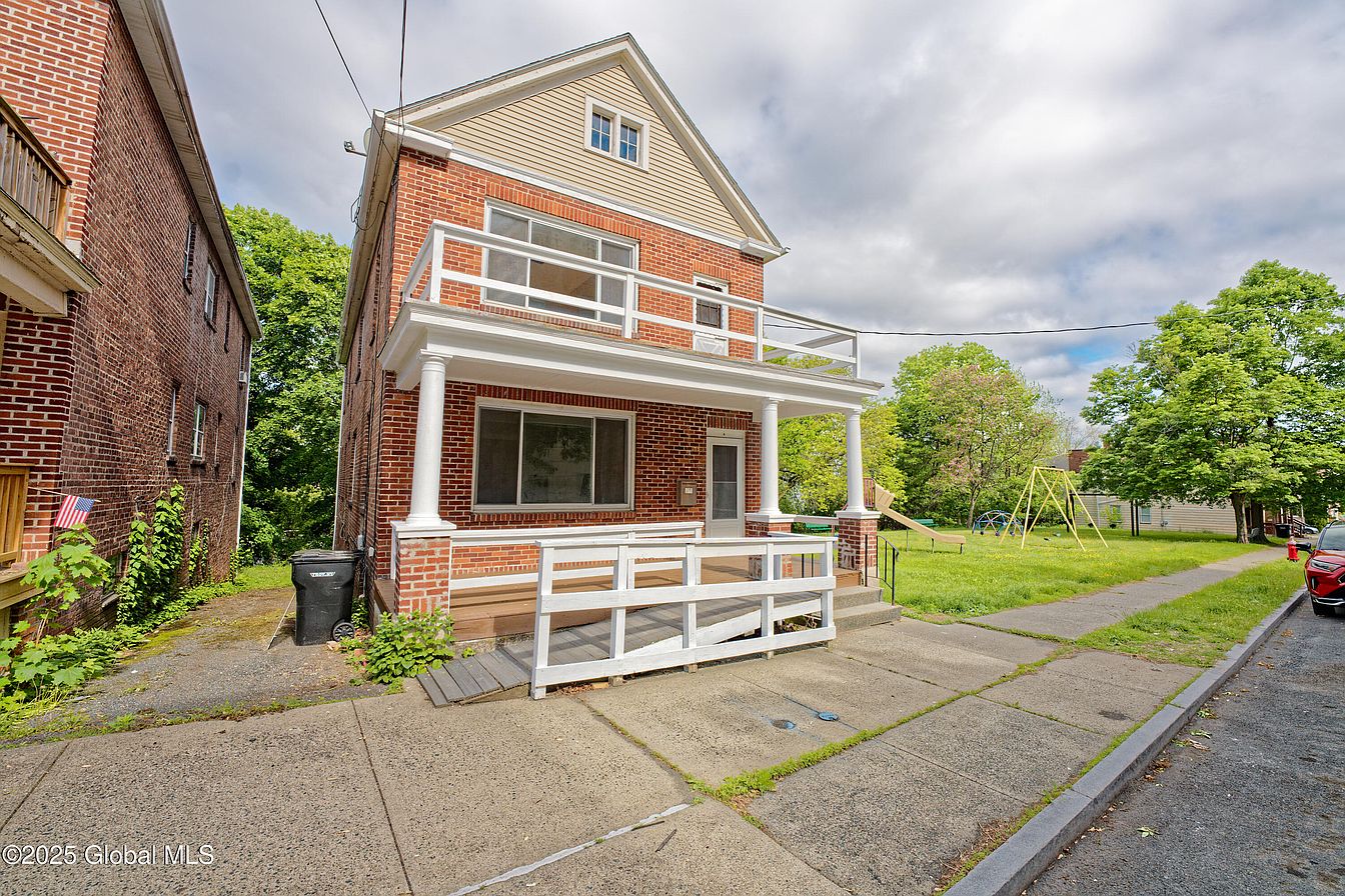 1st image of 179 9th Street