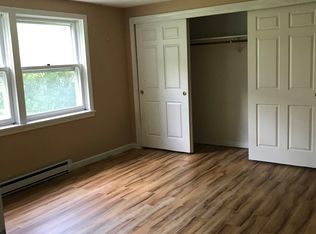 15 Candlelight Ter, White River Junction, VT 05001