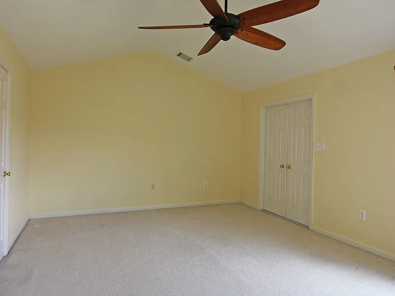 11799 Valley Ridge Cir — Photo 29
