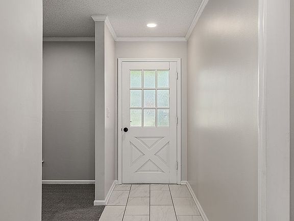 2nd image of 205 W 114th St